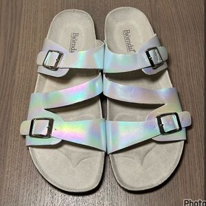 SIZE 8 WOMENS BJORNDAL DELANEY FOOTBED SANDAL